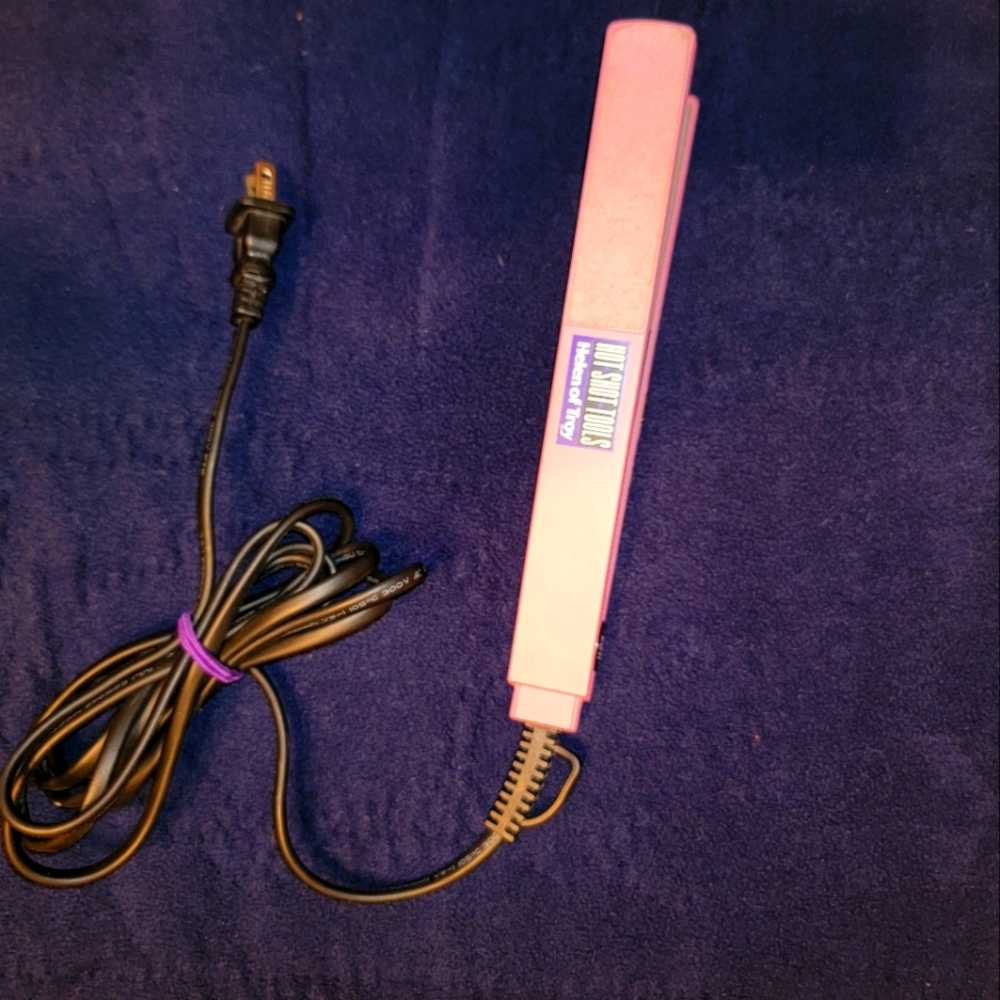 Travel Hair Straightner; Hot Shot Tools by Helen of Troy
